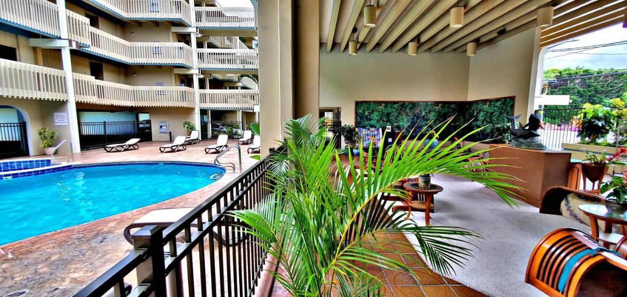 Ali'I Banyan Breeze Apartment Кайлуа Кона Екстериор снимка