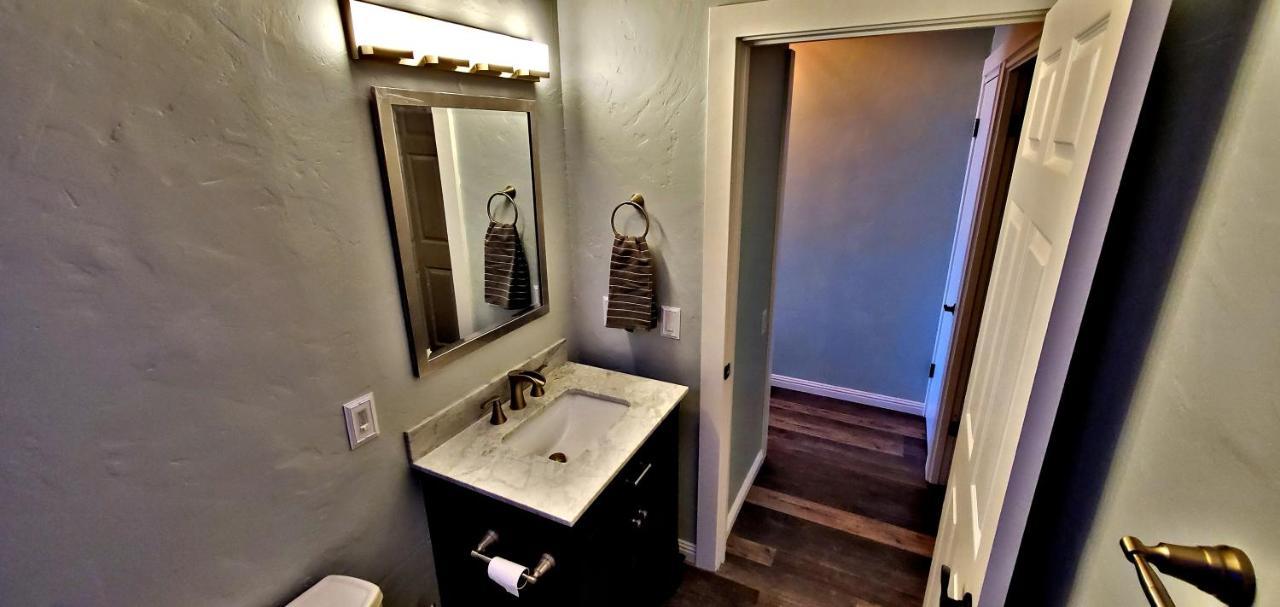 Ali'I Banyan Breeze Apartment Кайлуа Кона Екстериор снимка