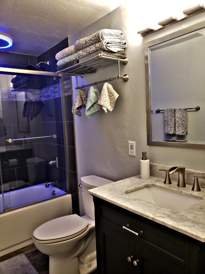 Ali'I Banyan Breeze Apartment Кайлуа Кона Екстериор снимка