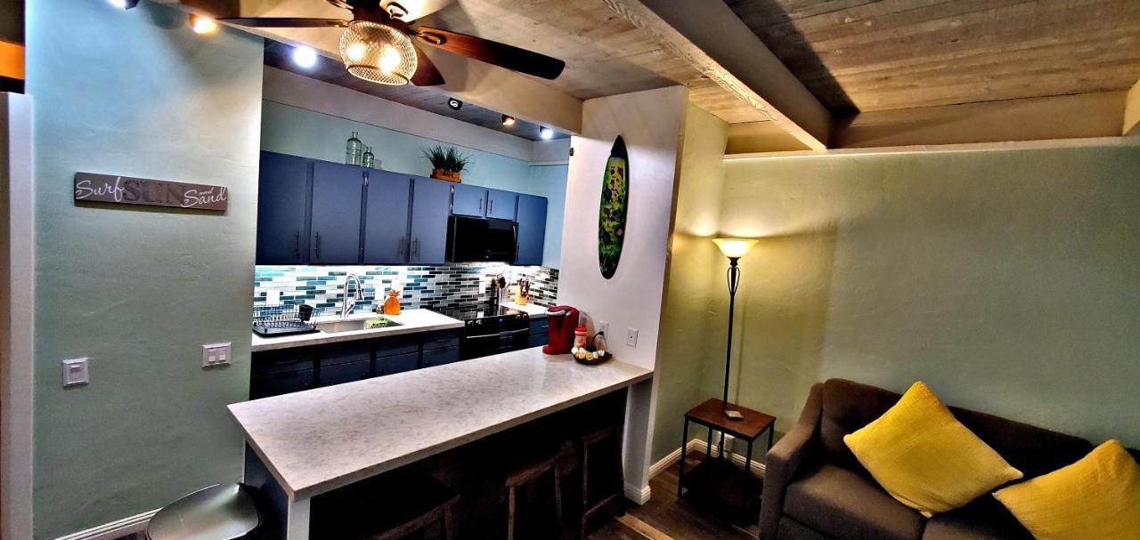 Ali'I Banyan Breeze Apartment Кайлуа Кона Екстериор снимка