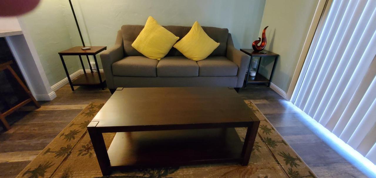 Ali'I Banyan Breeze Apartment Кайлуа Кона Екстериор снимка