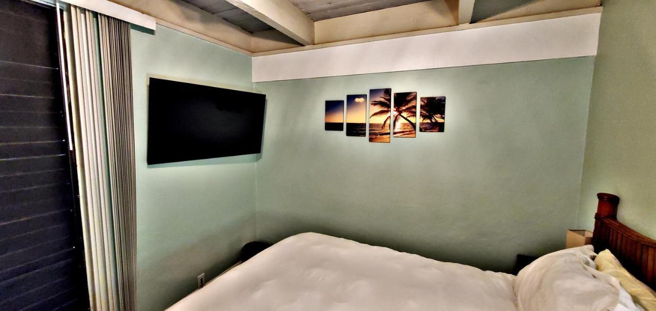 Ali'I Banyan Breeze Apartment Кайлуа Кона Екстериор снимка